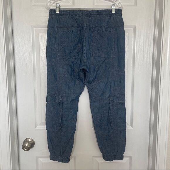 Johnny Was Pace Embroidered Denim Jogger/Cargo Pant Sz S Gently Loved - Picture 3 of 7